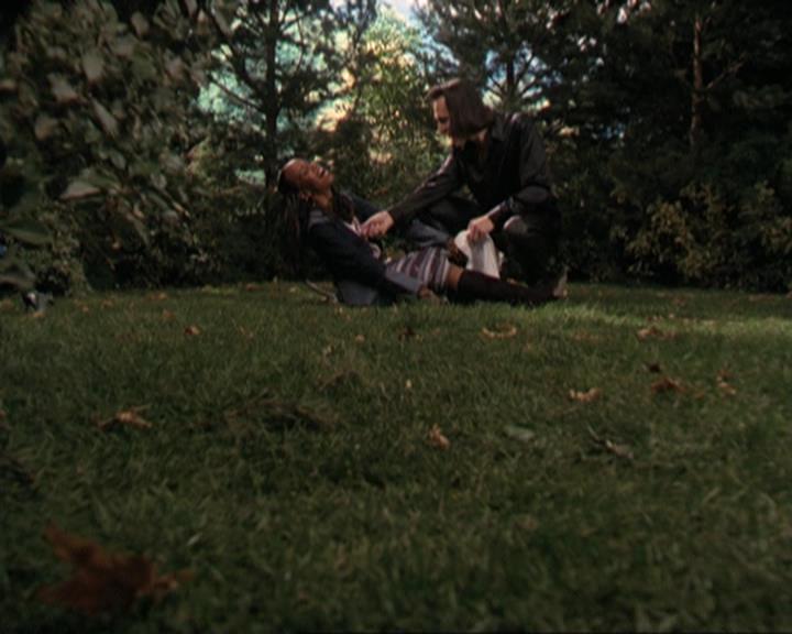 Charmed-Online-dot-311BlindedByTheWhitelighter1303.jpg Charmed-Online-dot-311BlindedByTheWhitelighter1303.jpg