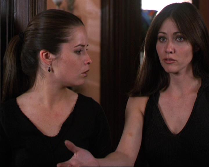 Charmed-Online-dot-311BlindedByTheWhitelighter1341.jpg