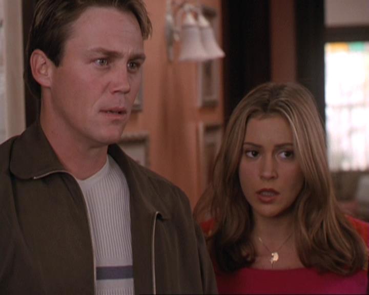 Charmed-Online-dot-311BlindedByTheWhitelighter1342.jpg Charmed-Online-dot-311BlindedByTheWhitelighter1342.jpg