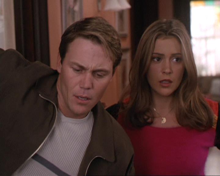 Charmed-Online-dot-311BlindedByTheWhitelighter1378.jpg Charmed-Online-dot-311BlindedByTheWhitelighter1378.jpg