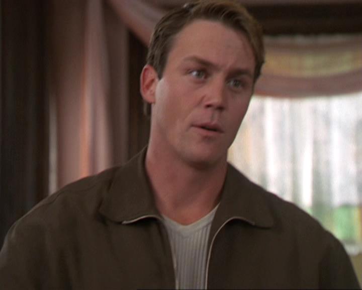 Charmed-Online-dot-311BlindedByTheWhitelighter1491.jpg Charmed-Online-dot-311BlindedByTheWhitelighter1491.jpg