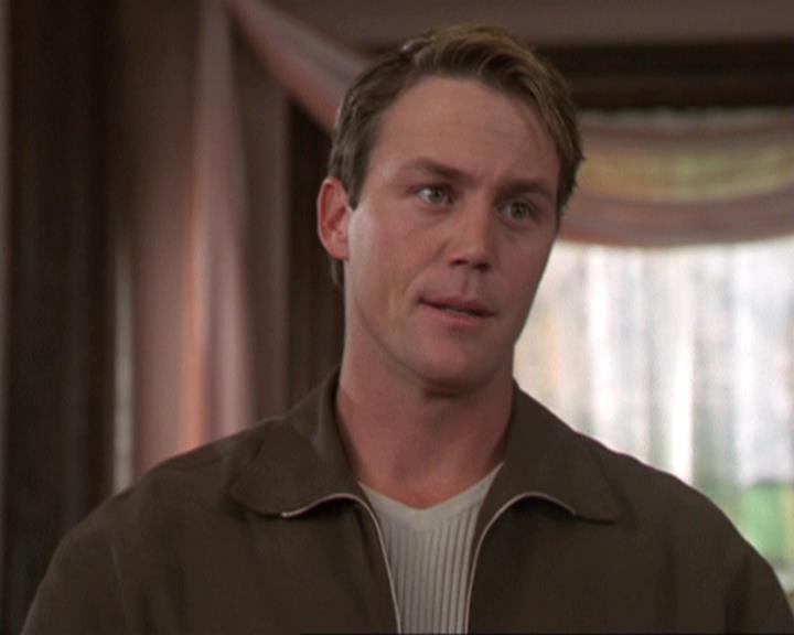 Charmed-Online-dot-311BlindedByTheWhitelighter1492.jpg Charmed-Online-dot-311BlindedByTheWhitelighter1492.jpg