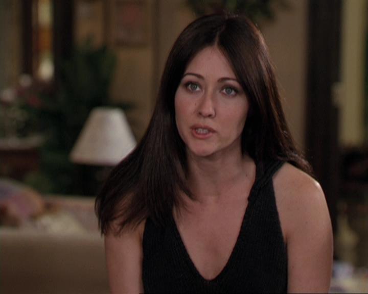 Charmed-Online-dot-311BlindedByTheWhitelighter1502.jpg Charmed-Online-dot-311BlindedByTheWhitelighter1502.jpg