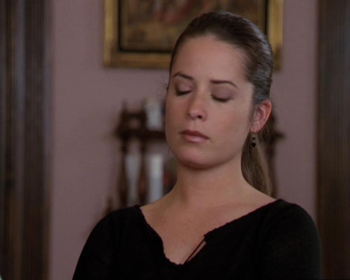 Charmed-Online-dot-311BlindedByTheWhitelighter1508.jpg Charmed-Online-dot-311BlindedByTheWhitelighter1508.jpg