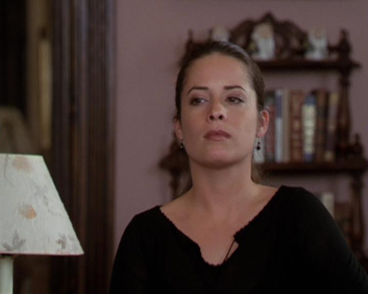 Charmed-Online-dot-311BlindedByTheWhitelighter1555.jpg Charmed-Online-dot-311BlindedByTheWhitelighter1555.jpg