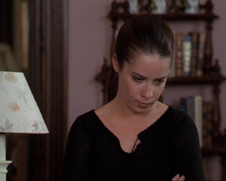 Charmed-Online-dot-311BlindedByTheWhitelighter1574.jpg Charmed-Online-dot-311BlindedByTheWhitelighter1574.jpg
