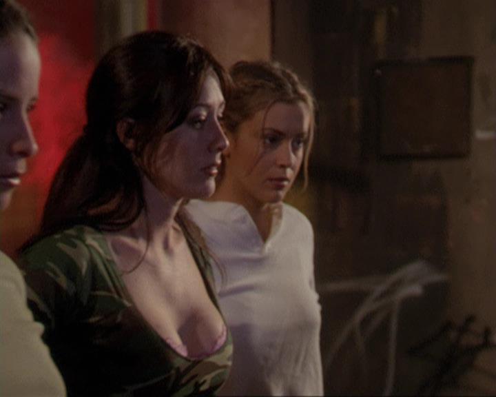 Charmed-Online-dot-311BlindedByTheWhitelighter1678.jpg