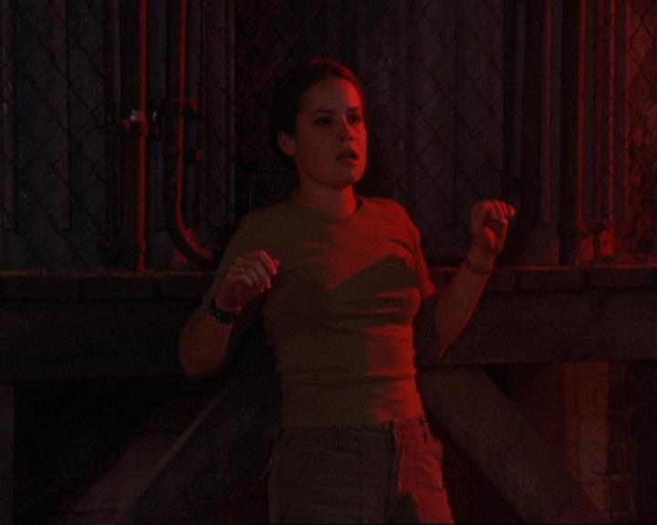 Charmed-Online-dot-311BlindedByTheWhitelighter1741.jpg Charmed-Online-dot-311BlindedByTheWhitelighter1741.jpg