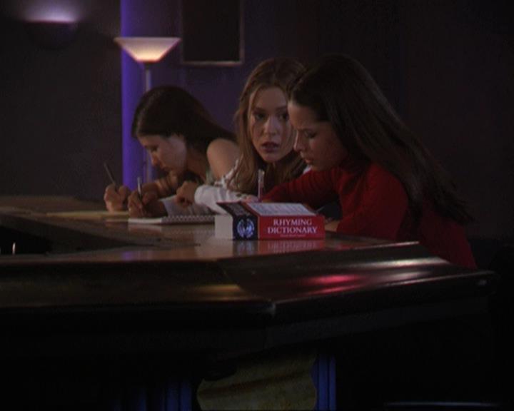 Charmed-Online-dot-311BlindedByTheWhitelighter1756.jpg Charmed-Online-dot-311BlindedByTheWhitelighter1756.jpg