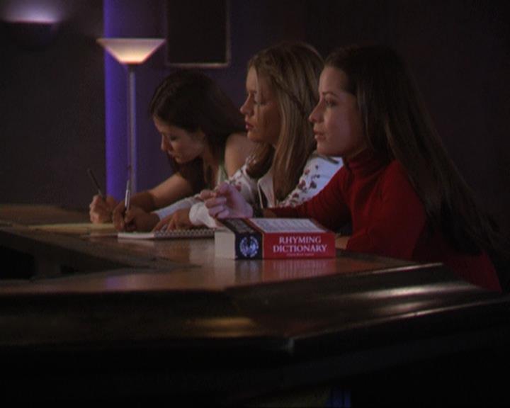 Charmed-Online-dot-311BlindedByTheWhitelighter1762.jpg Charmed-Online-dot-311BlindedByTheWhitelighter1762.jpg