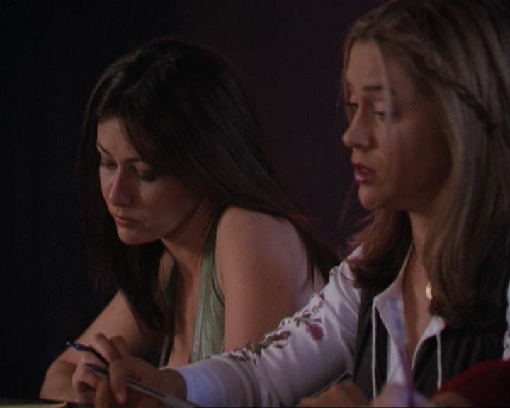Charmed-Online-dot-311BlindedByTheWhitelighter1777.jpg Charmed-Online-dot-311BlindedByTheWhitelighter1777.jpg