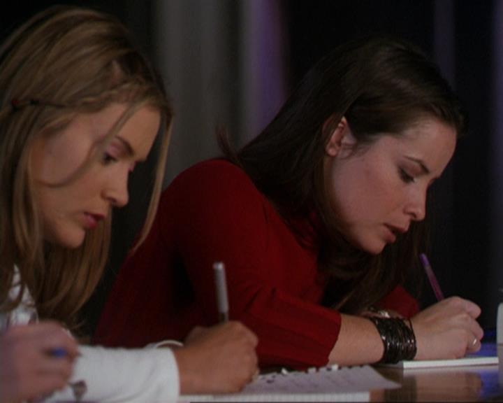 Charmed-Online-dot-311BlindedByTheWhitelighter1786.jpg Charmed-Online-dot-311BlindedByTheWhitelighter1786.jpg