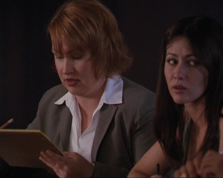Charmed-Online-dot-311BlindedByTheWhitelighter1829.jpg Charmed-Online-dot-311BlindedByTheWhitelighter1829.jpg