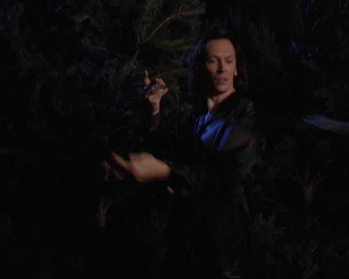 Charmed-Online-dot-311BlindedByTheWhitelighter1857.jpg Charmed-Online-dot-311BlindedByTheWhitelighter1857.jpg