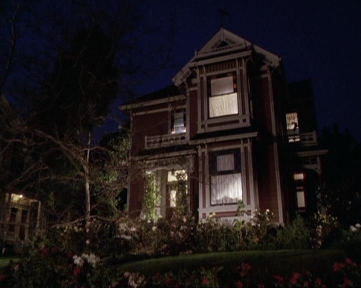 Charmed-Online-dot-311BlindedByTheWhitelighter1881.jpg Charmed-Online-dot-311BlindedByTheWhitelighter1881.jpg