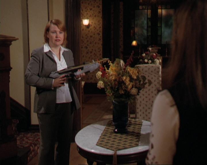 Charmed-Online-dot-311BlindedByTheWhitelighter1896.jpg Charmed-Online-dot-311BlindedByTheWhitelighter1896.jpg