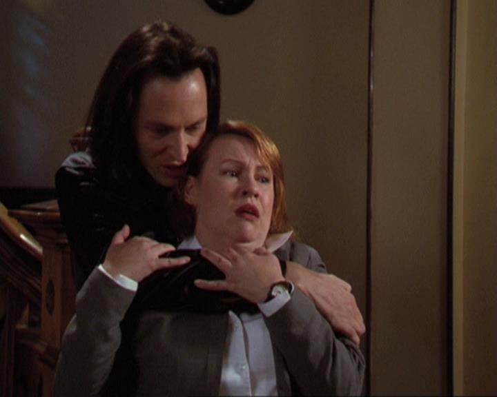 Charmed-Online-dot-311BlindedByTheWhitelighter1956.jpg Charmed-Online-dot-311BlindedByTheWhitelighter1956.jpg