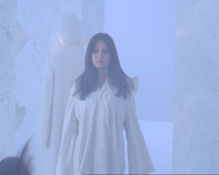 Charmed-Online-dot-311BlindedByTheWhitelighter2097.jpg Charmed-Online-dot-311BlindedByTheWhitelighter2097.jpg
