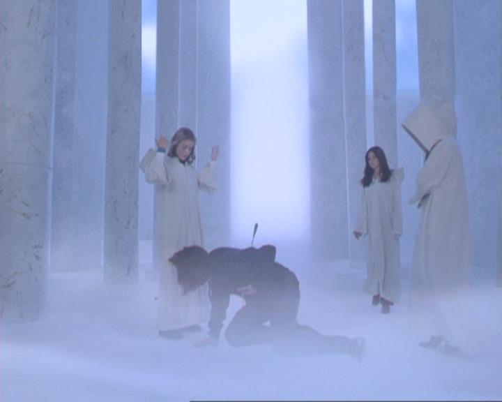 Charmed-Online-dot-311BlindedByTheWhitelighter2101.jpg