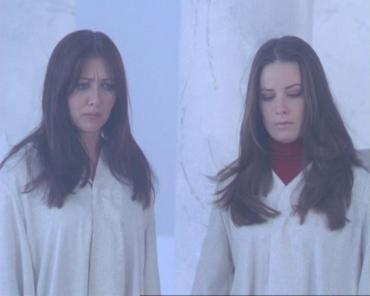 Charmed-Online-dot-311BlindedByTheWhitelighter2142.jpg Charmed-Online-dot-311BlindedByTheWhitelighter2142.jpg