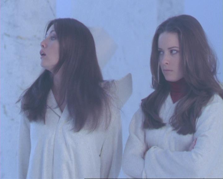 Charmed-Online-dot-311BlindedByTheWhitelighter2148.jpg Charmed-Online-dot-311BlindedByTheWhitelighter2148.jpg