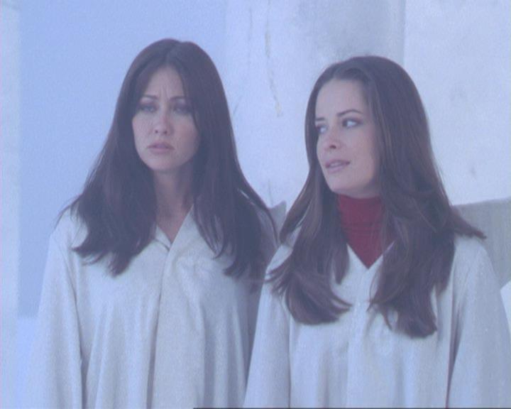 Charmed-Online-dot-311BlindedByTheWhitelighter2183.jpg Charmed-Online-dot-311BlindedByTheWhitelighter2183.jpg
