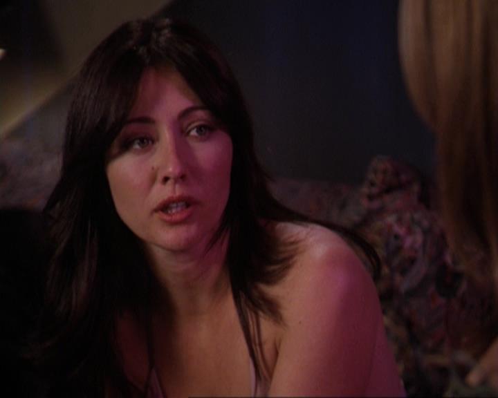 Charmed-Online-dot-311BlindedByTheWhitelighter2270.jpg Charmed-Online-dot-311BlindedByTheWhitelighter2270.jpg