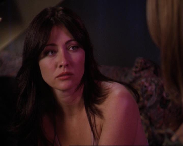Charmed-Online-dot-311BlindedByTheWhitelighter2272.jpg Charmed-Online-dot-311BlindedByTheWhitelighter2272.jpg
