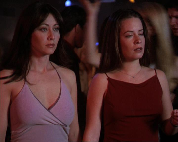 Charmed-Online-dot-311BlindedByTheWhitelighter2326.jpg Charmed-Online-dot-311BlindedByTheWhitelighter2326.jpg