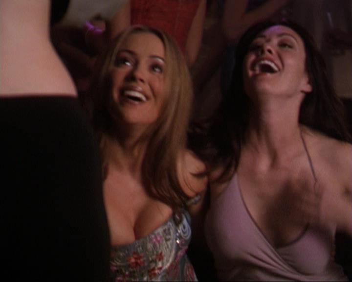 Charmed-Online-dot-311BlindedByTheWhitelighter2349.jpg