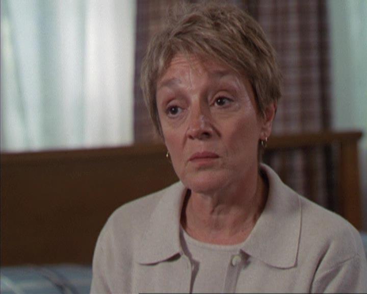 Charmed-Online-dot-312WrestlingWithDemons0703.jpg Charmed-Online-dot-312WrestlingWithDemons0703.jpg