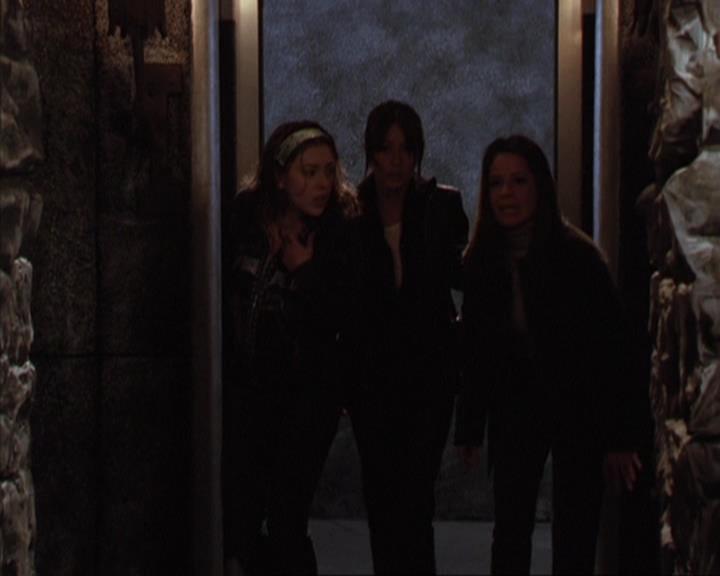 Charmed-Online-dot-312WrestlingWithDemons1372.jpg