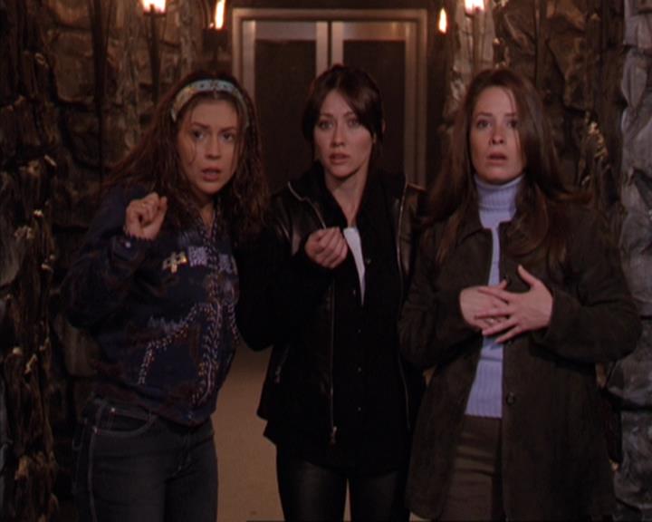 Charmed-Online-dot-312WrestlingWithDemons1425.jpg