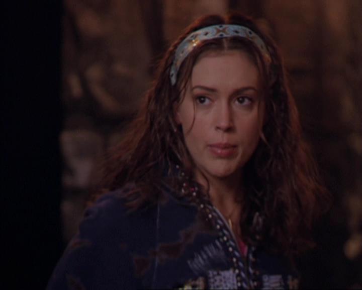 Charmed-Online-dot-312WrestlingWithDemons1445.jpg