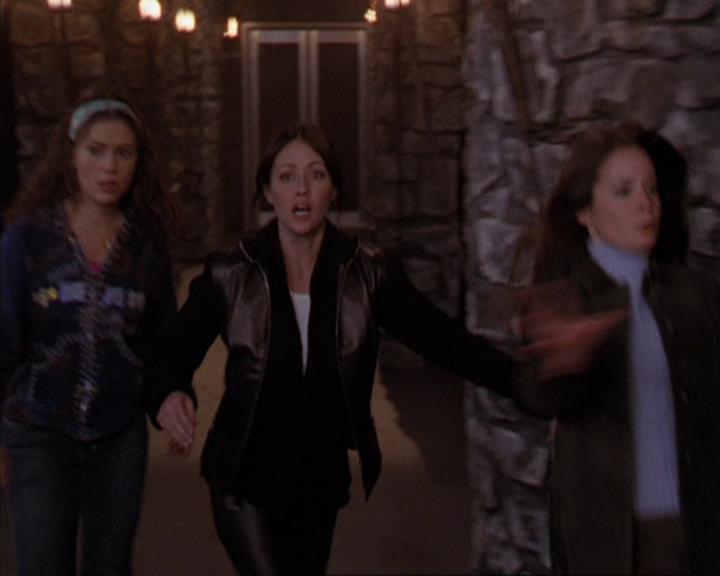 Charmed-Online-dot-312WrestlingWithDemons1488.jpg