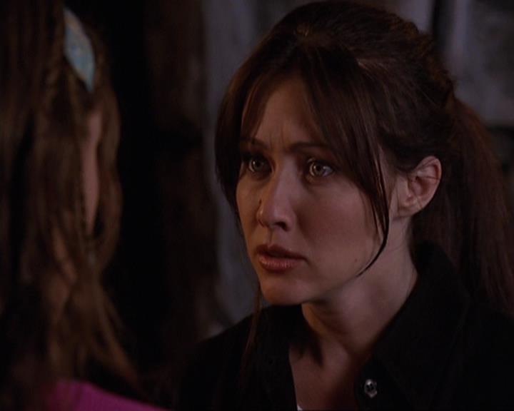 Charmed-Online-dot-312WrestlingWithDemons1688.jpg Charmed-Online-dot-312WrestlingWithDemons1688.jpg