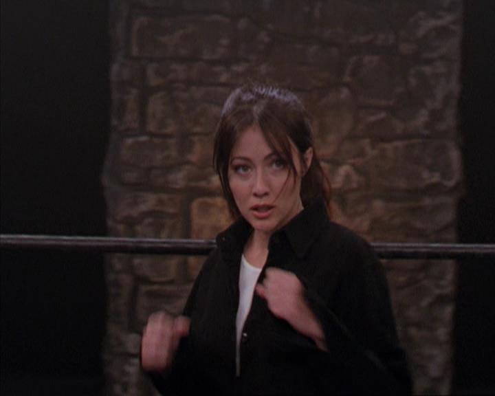 Charmed-Online-dot-312WrestlingWithDemons1760.jpg Charmed-Online-dot-312WrestlingWithDemons1760.jpg