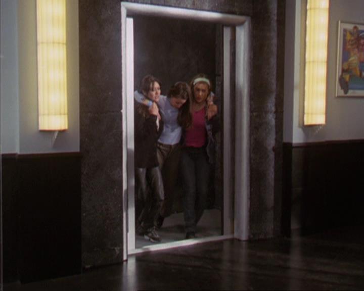 Charmed-Online-dot-312WrestlingWithDemons1941.jpg Charmed-Online-dot-312WrestlingWithDemons1941.jpg