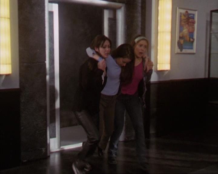 Charmed-Online-dot-312WrestlingWithDemons1942.jpg Charmed-Online-dot-312WrestlingWithDemons1942.jpg