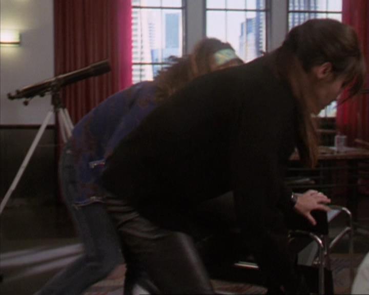 Charmed-Online-dot-312WrestlingWithDemons1945.jpg Charmed-Online-dot-312WrestlingWithDemons1945.jpg