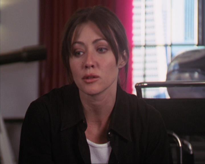 Charmed-Online-dot-312WrestlingWithDemons1975.jpg Charmed-Online-dot-312WrestlingWithDemons1975.jpg