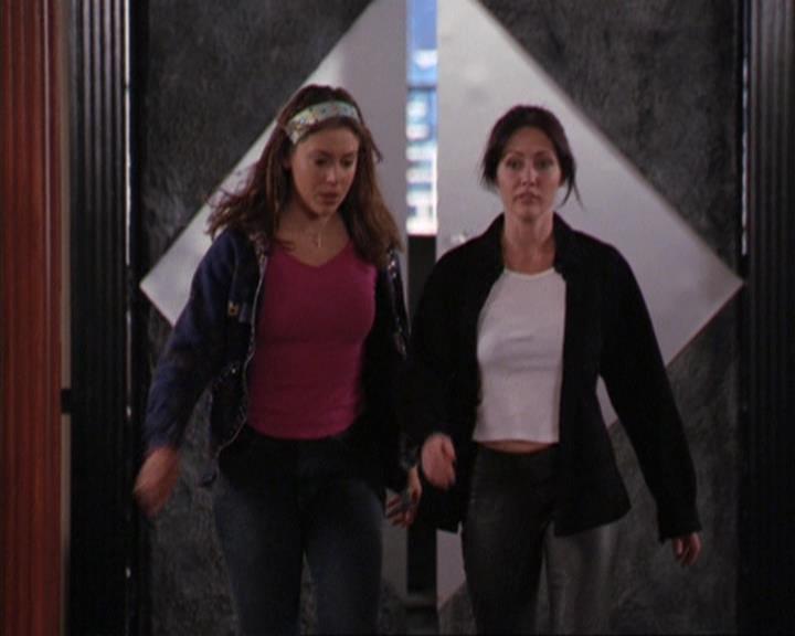 Charmed-Online-dot-312WrestlingWithDemons2004.jpg Charmed-Online-dot-312WrestlingWithDemons2004.jpg