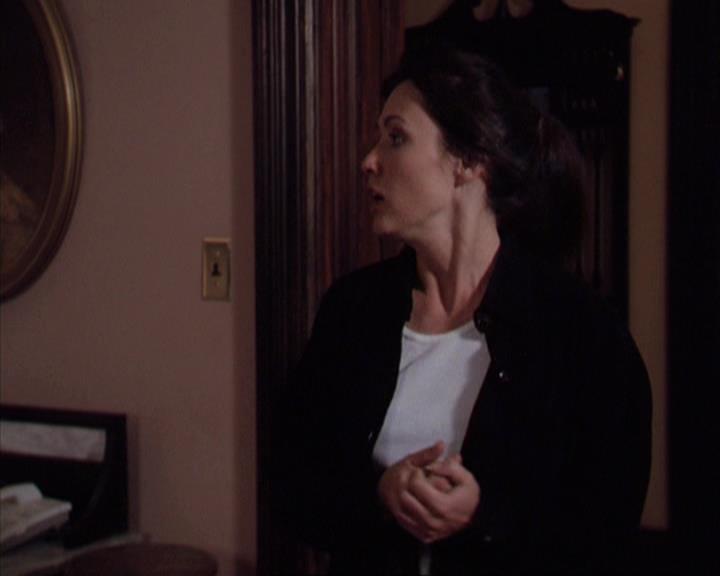 Charmed-Online-dot-312WrestlingWithDemons2203.jpg Charmed-Online-dot-312WrestlingWithDemons2203.jpg