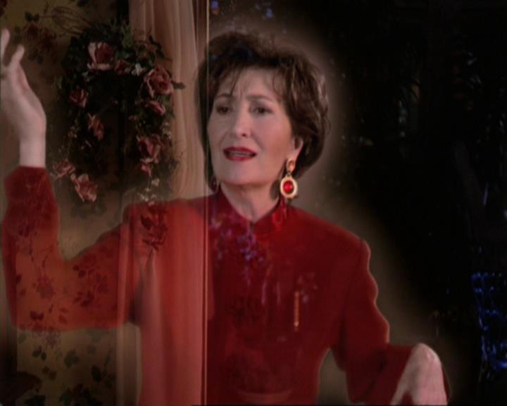 Charmed-Online-dot-315JustHarried0007.jpg
