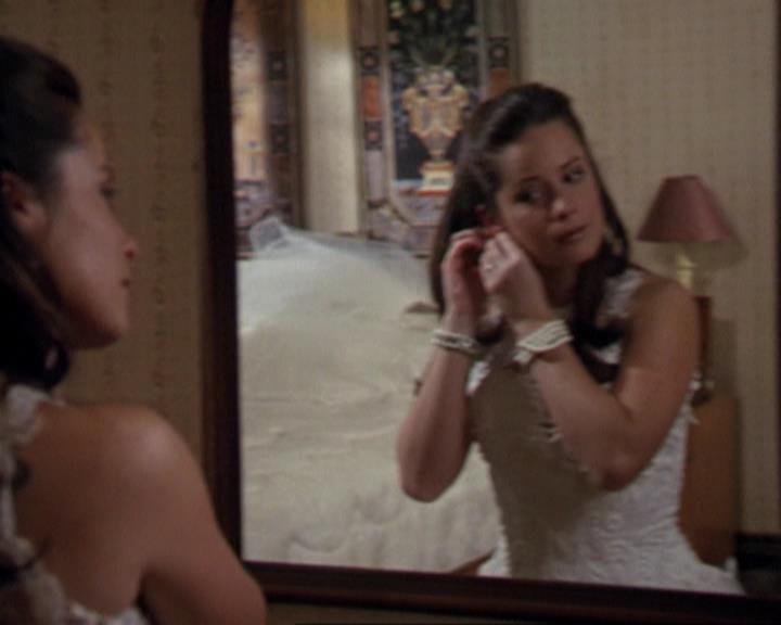 Charmed-Online-dot-315JustHarried1036.jpg