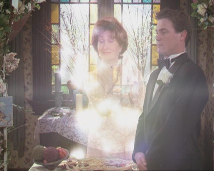 Charmed-Online-dot-315JustHarried1205.jpg