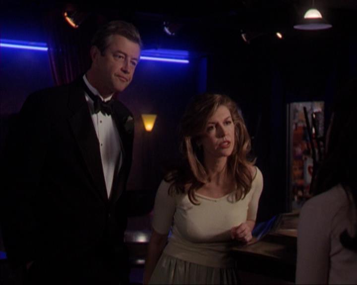Charmed-Online-dot-315JustHarried1603.jpg Charmed-Online-dot-315JustHarried1603.jpg