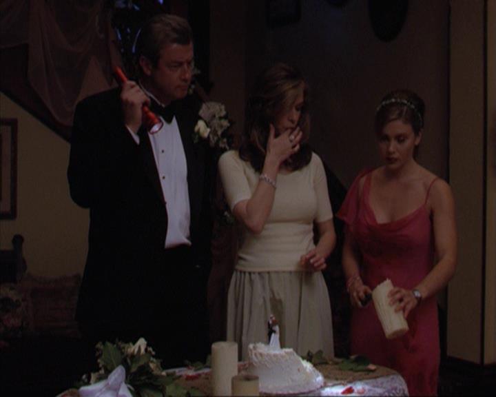 Charmed-Online-dot-315JustHarried2128.jpg