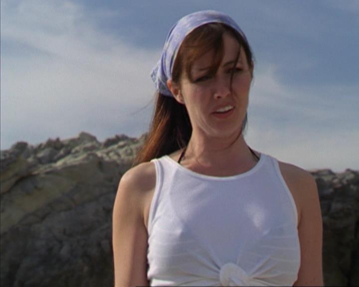 Charmed-Online-dot-316DeathTakesAHalliwell0017.jpg