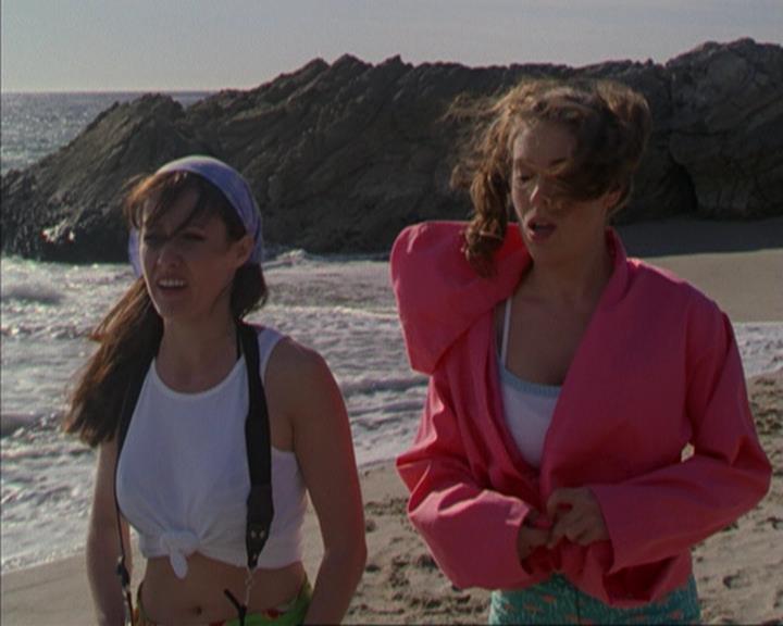 Charmed-Online-dot-316DeathTakesAHalliwell0031.jpg